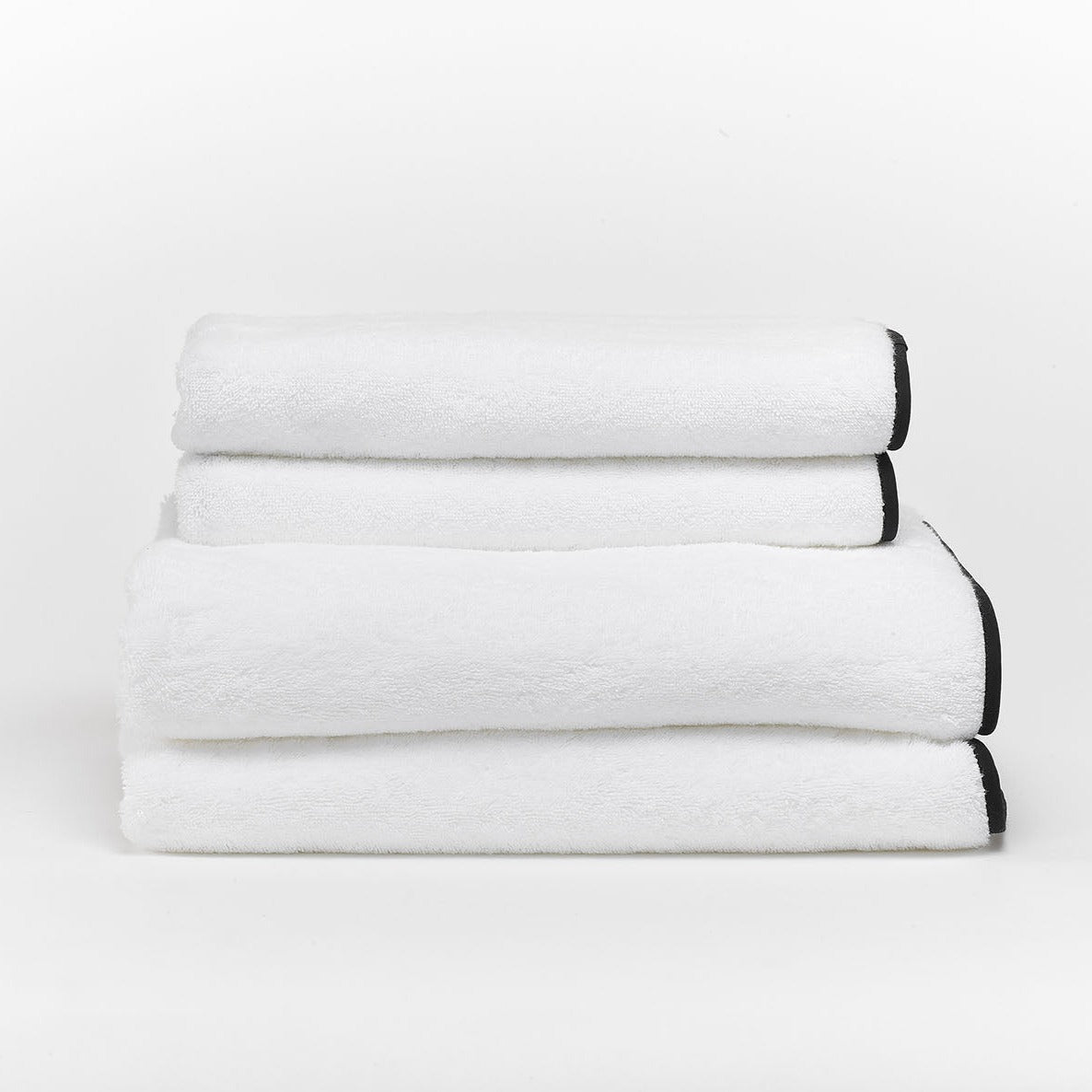 Serviette éponge avec biais Manhattan Brodline